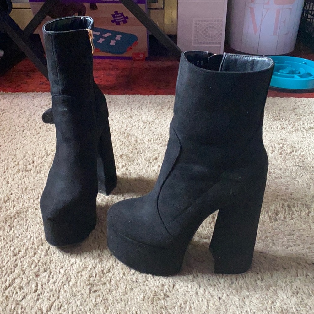 Late make out Monday platform ankle boots